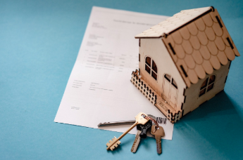 image L'Évolution des Taux d'Intérêt et des Placements Immobiliers : EHPAD et Résidences Étudiantes à l'Horizon 2025 💼